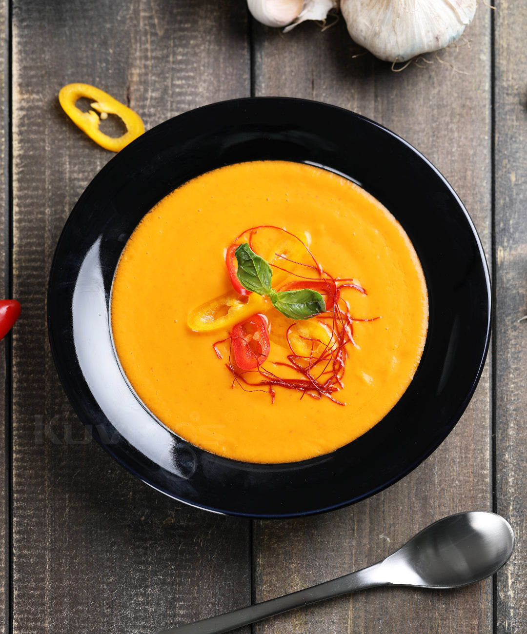 Spicy Garlic Red Paprika Soup