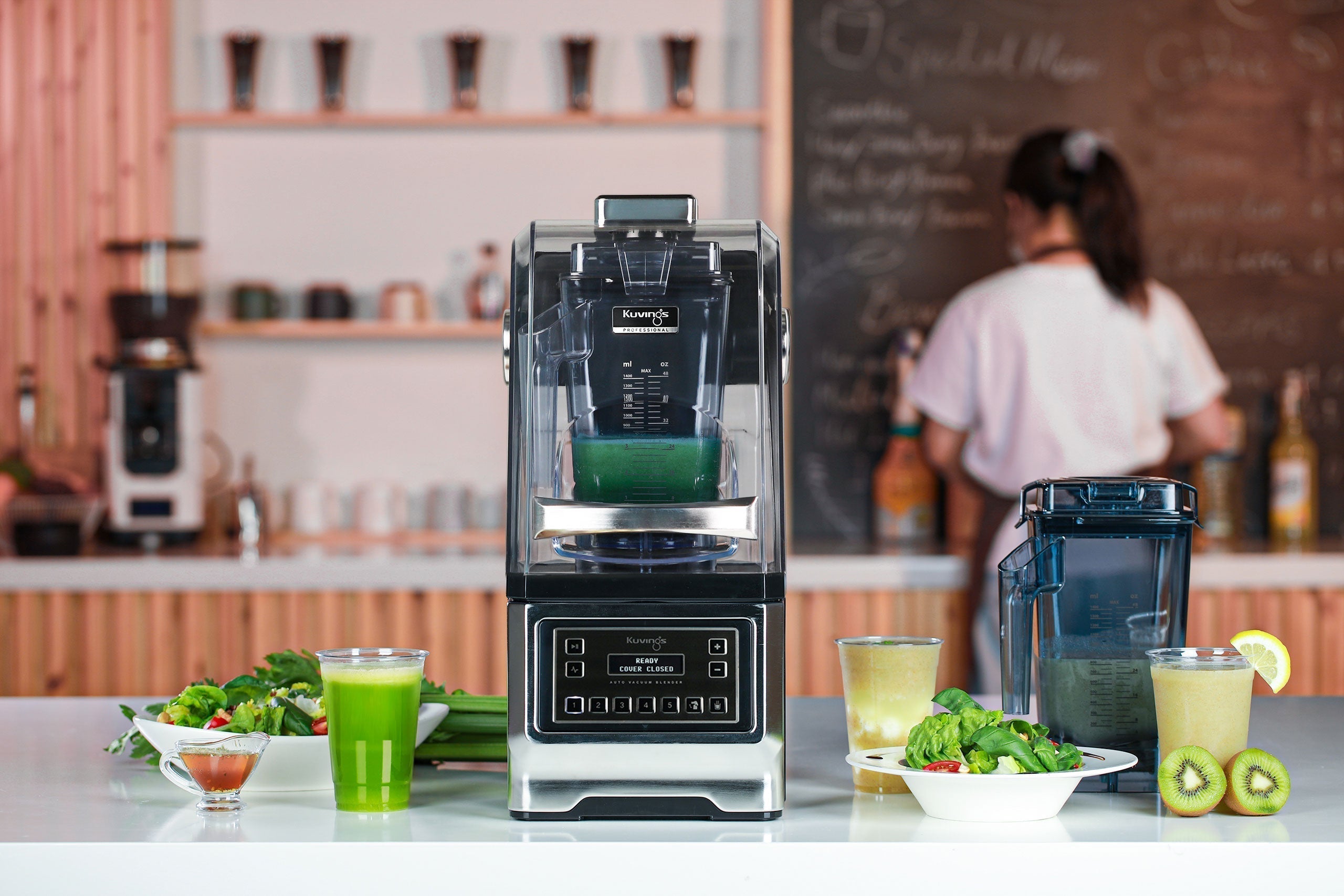 The CB1000 takes your blending game to the next level