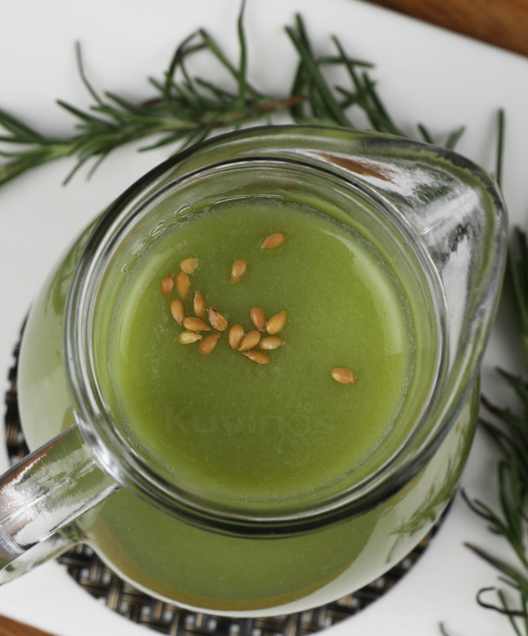 Spinach and Sesame Seed Smoothie
