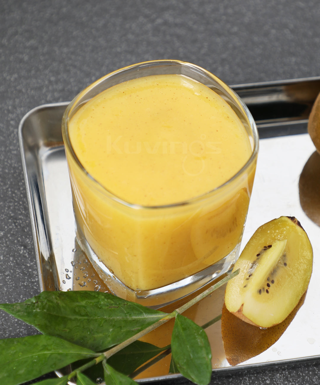 Gold Kiwi and Mango Juice