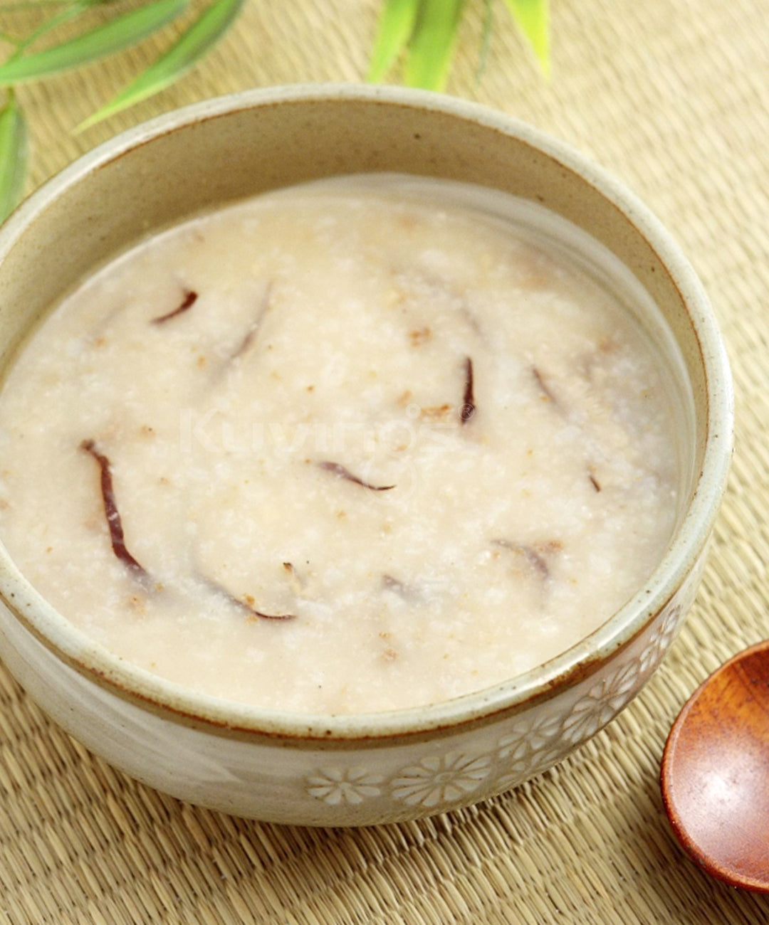 Porridge with Anchovy, Shiitake Mushroom and Cabbage