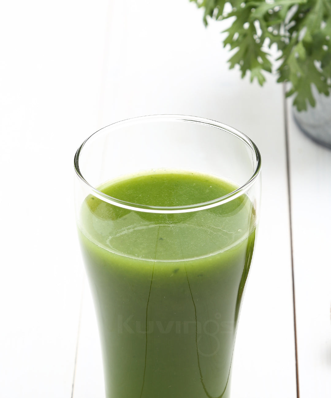 Raspberry Pine Juice