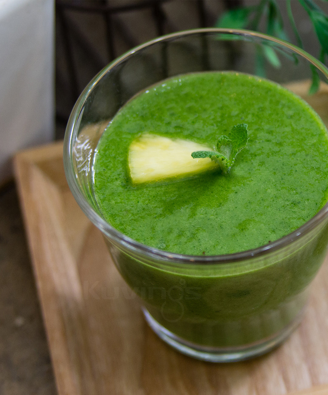 Kale and Pineapple Smoothie
